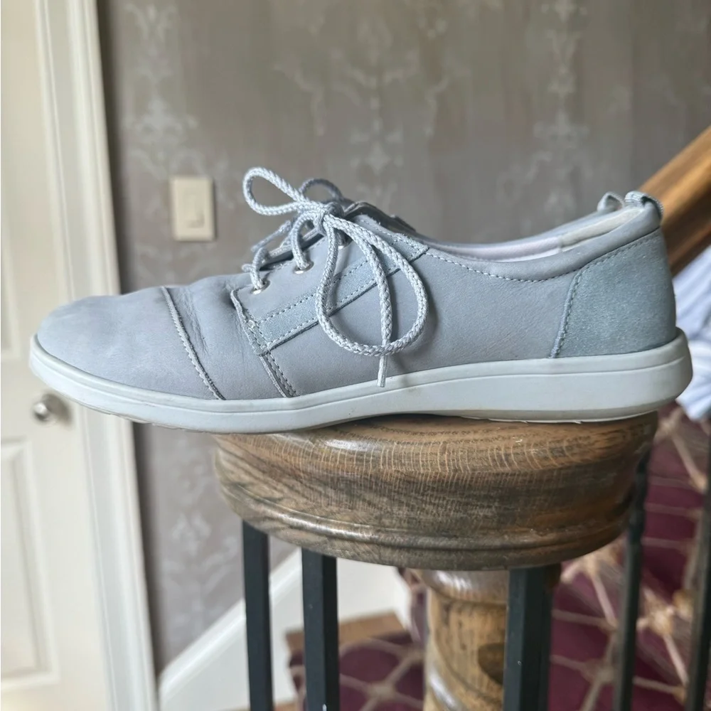 SAS MARNIE SKY SPARKLE shoe 8 1/2 narrow very good condition